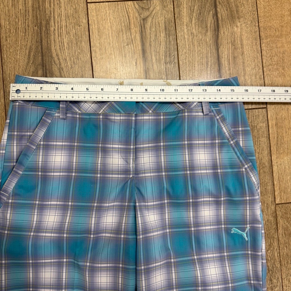 NWOT Puma Shorts Womens 4 Plaid Pattern Side Pockets‎ Embroidered Active Golf - Picture 3 of 8